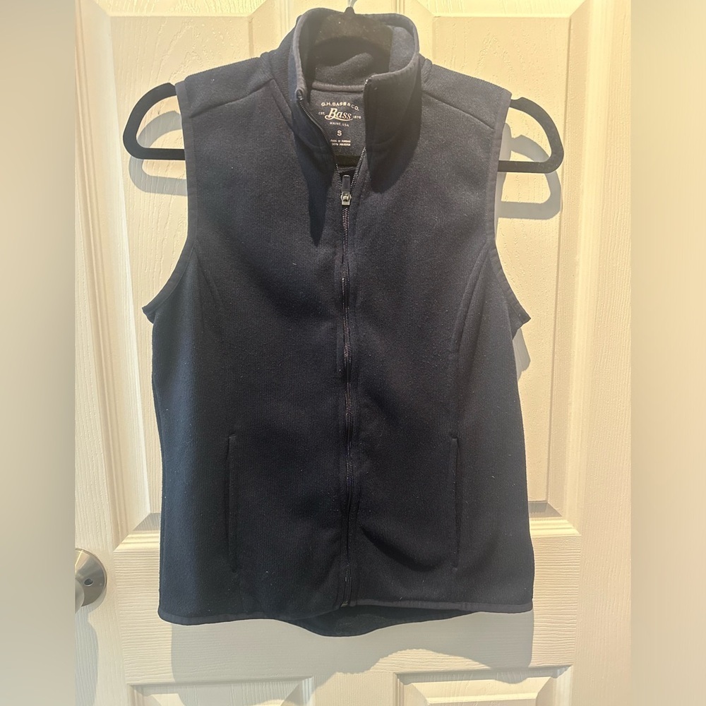 GH Bass & Co Vest Womens Small Navy Zip Front Outdoors, Fleece  Fishing